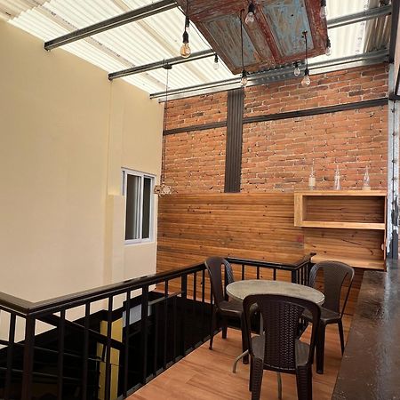 C&M Exclusive Private Rooms Quetzaltenango Exterior foto