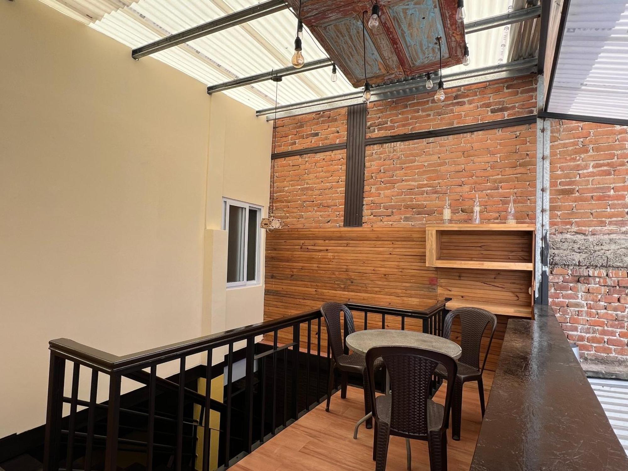 C&M Exclusive Private Rooms Quetzaltenango Exterior foto
